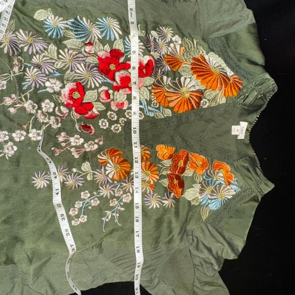 Anthropologie - Tiny Eliana Embroidered Half Sleeve Top - Green Size M - Picture 3 of 6